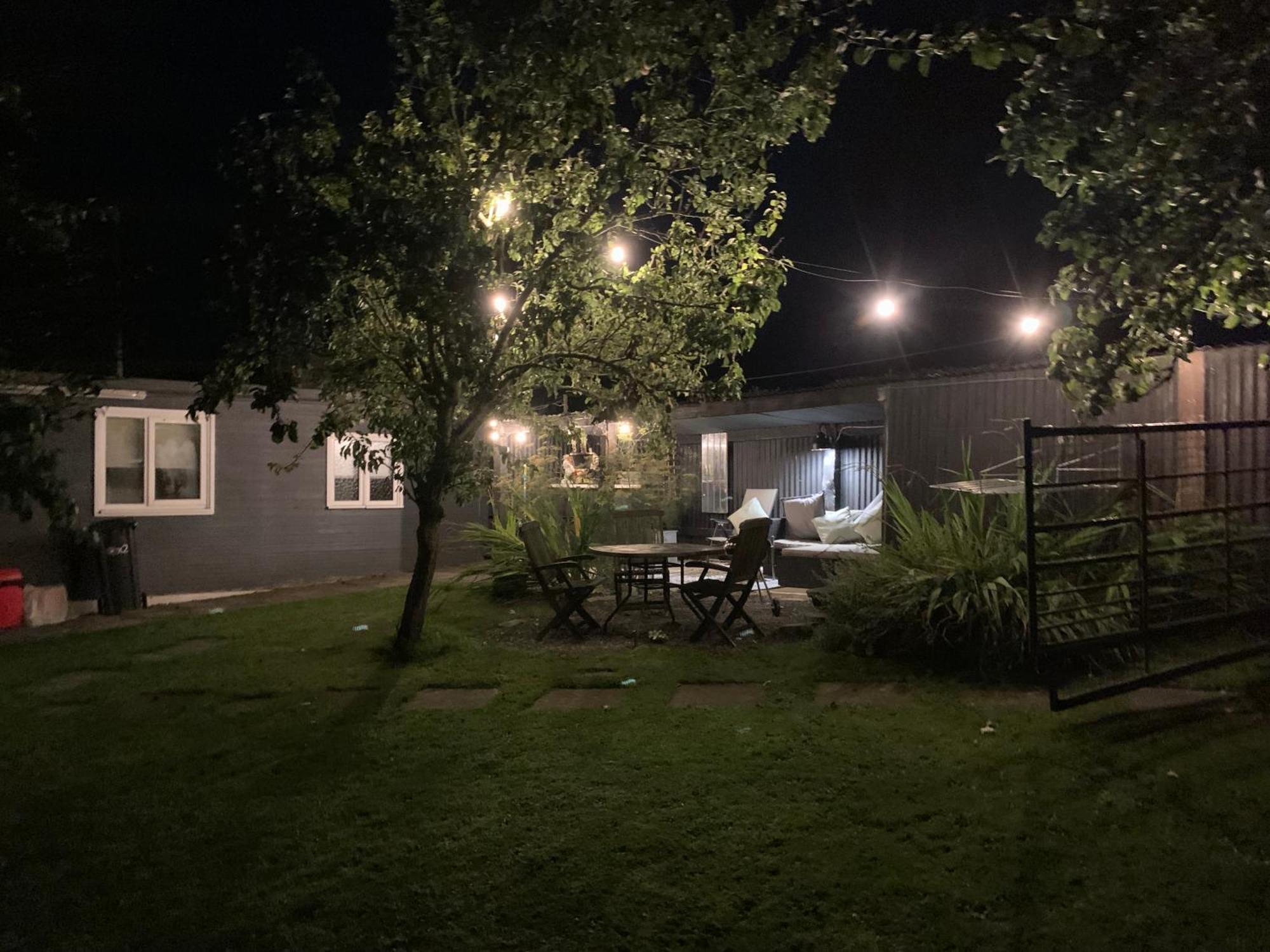 Stunning 2-Bed Cabin in Nantglyn Denbigh Exterior foto