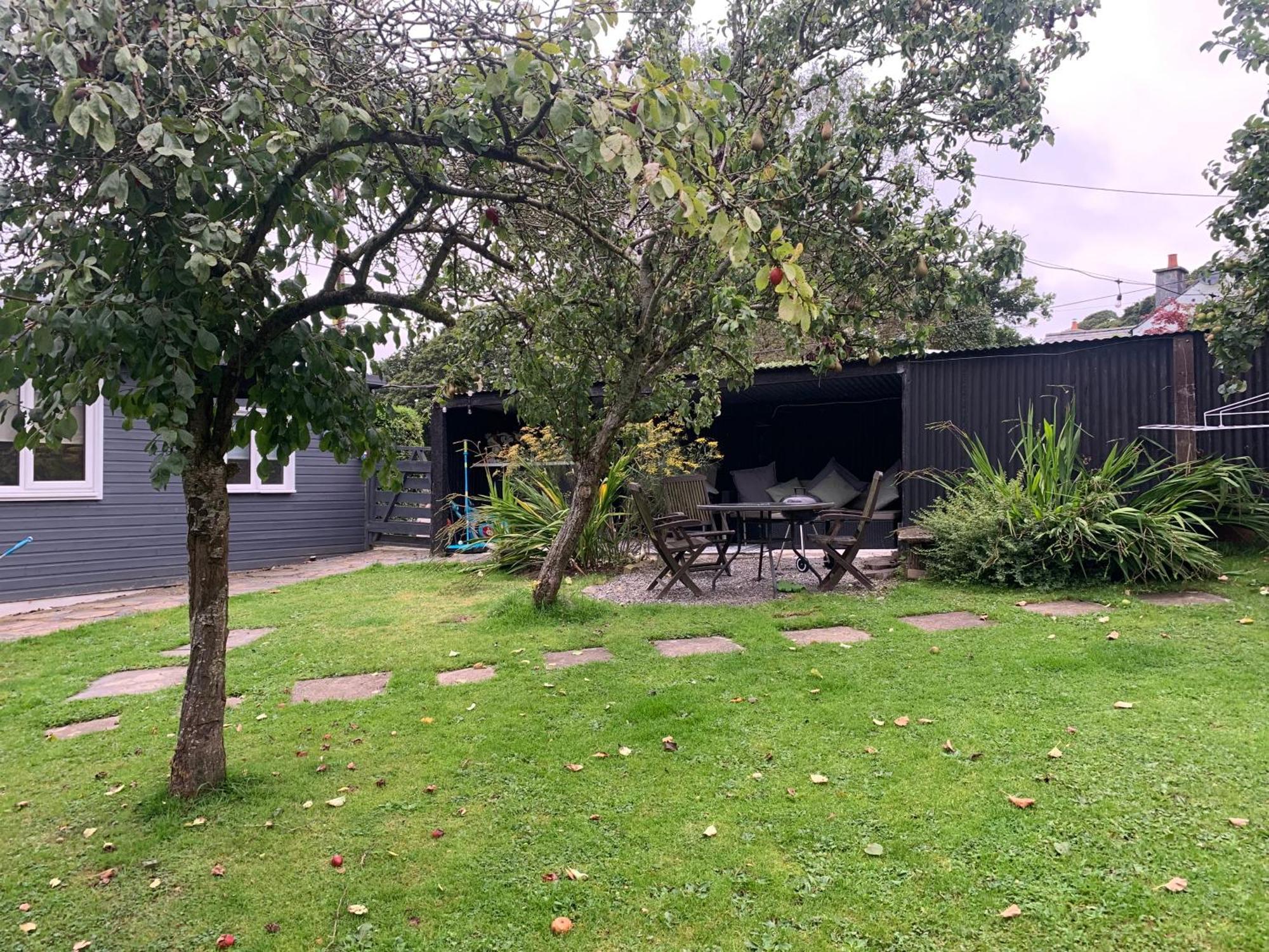 Stunning 2-Bed Cabin in Nantglyn Denbigh Exterior foto